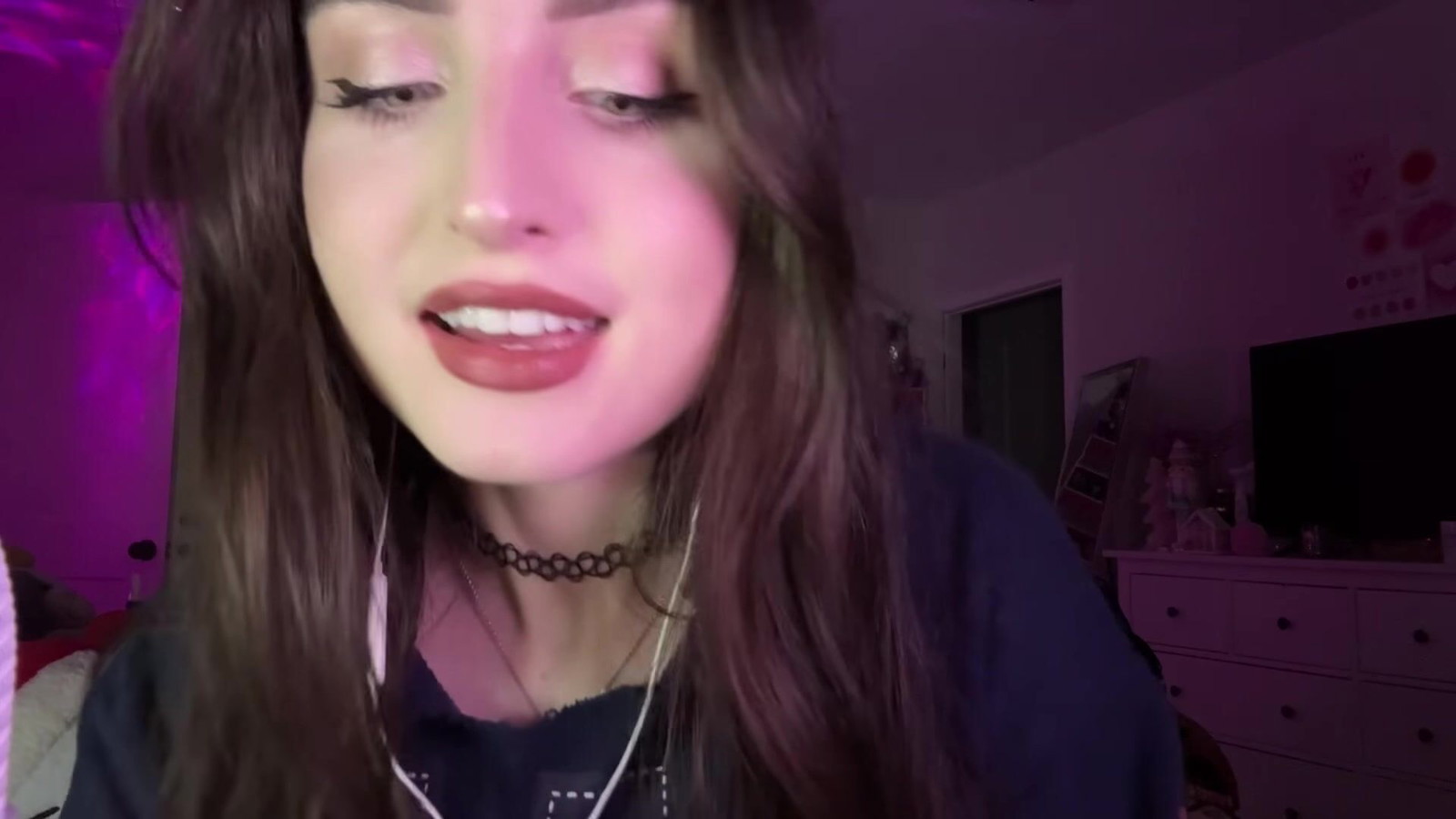 beebee asmr - ASMR - SPIT PAINTING ( Mouth Sounds, Hand Sounds⧸Movements )