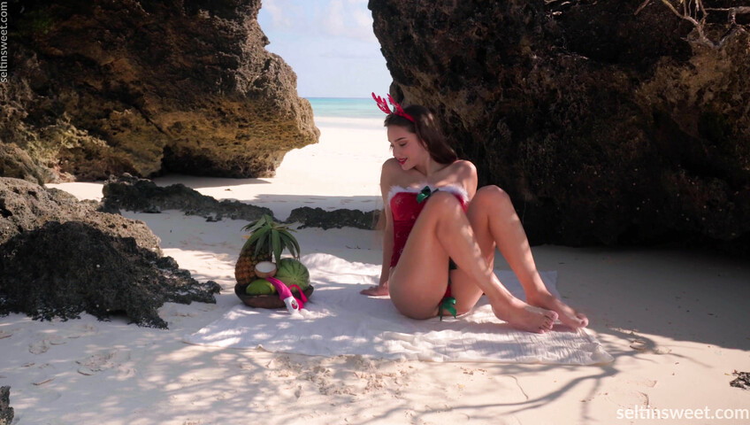 Seltin Sweety - Holiday Beach Fun