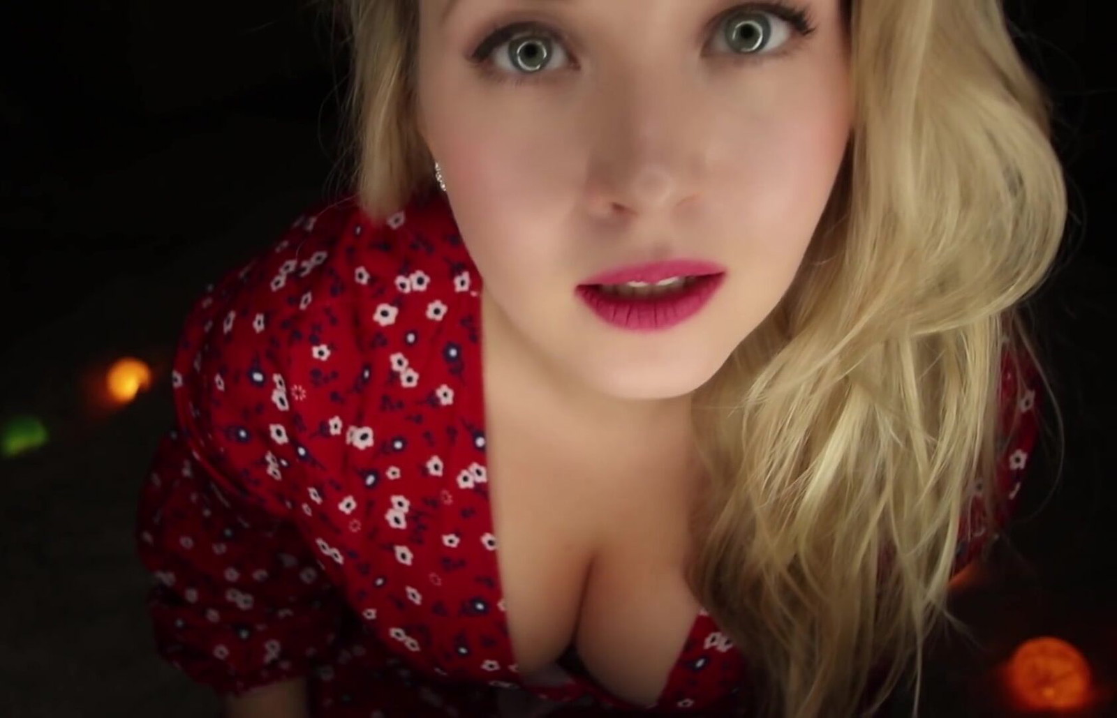 Russian ASMR - Lens Kissing