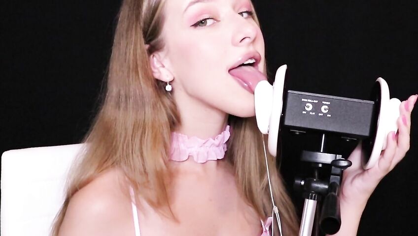 Diddly ASMR - 31 January 2021 - Mouth focussed ear eating