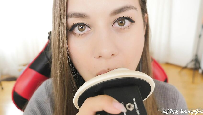 ASMR Honey Girl - Ear Eating