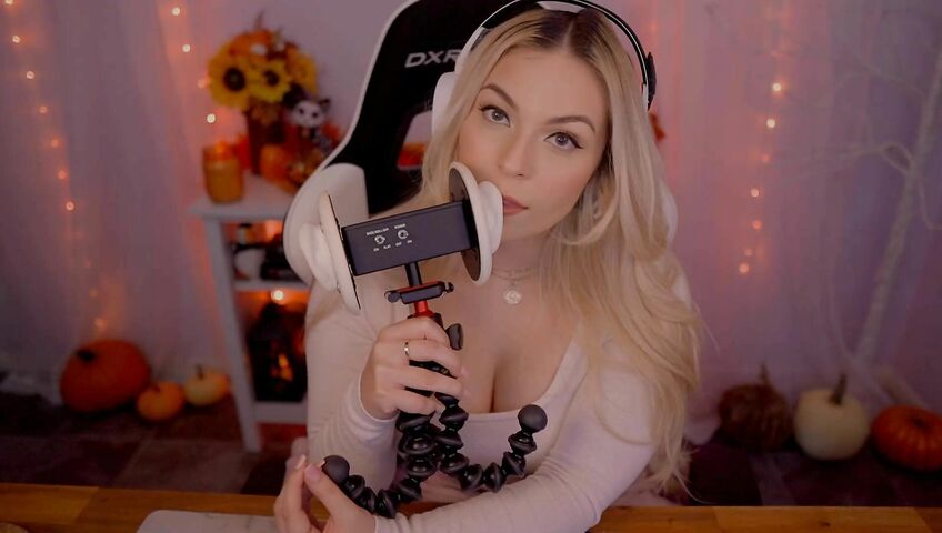 Puffin ASMR - Ear Eating