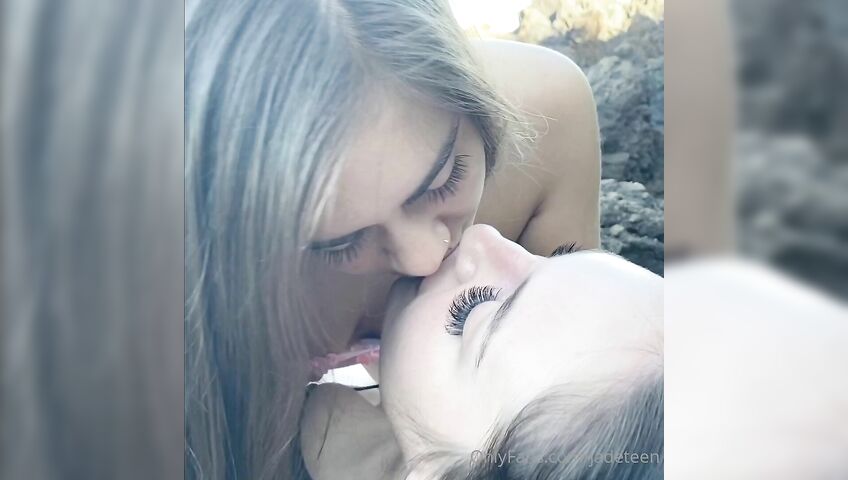 Jadeteen Kissing - Neck Kisses at the Beach