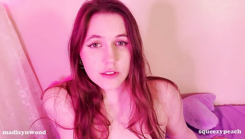 Madisyn Wood and squeezypeach - Crush on Our Brother