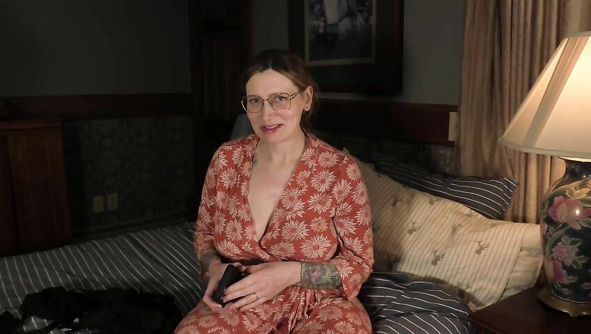 Bettie Bondage - Tricking Your Mom into an Anal Play Situationship