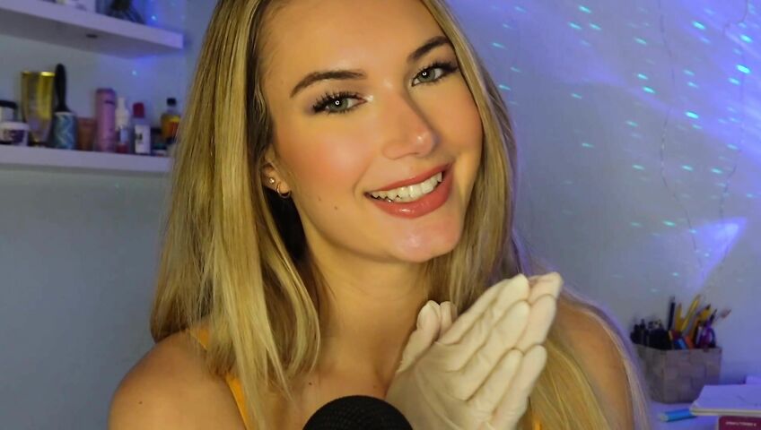 Sabrina Vaz ASMR - Doctor Roleplay