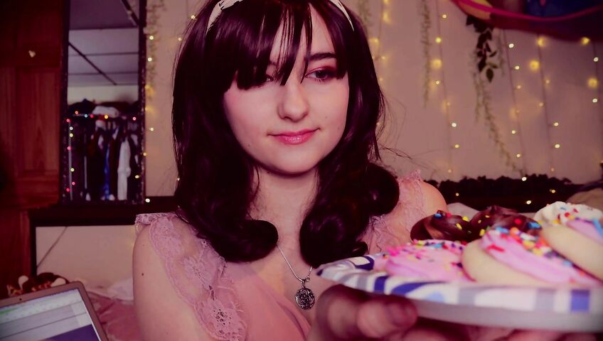 AftynRose ASMR - Sweet and messy Maid