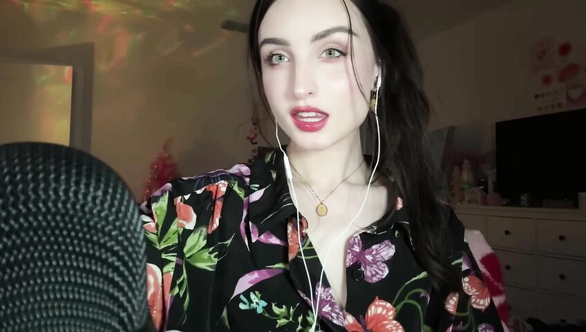 beebee asmr - Fast Mic Brushing ASMR w⧸ Hand Sounds